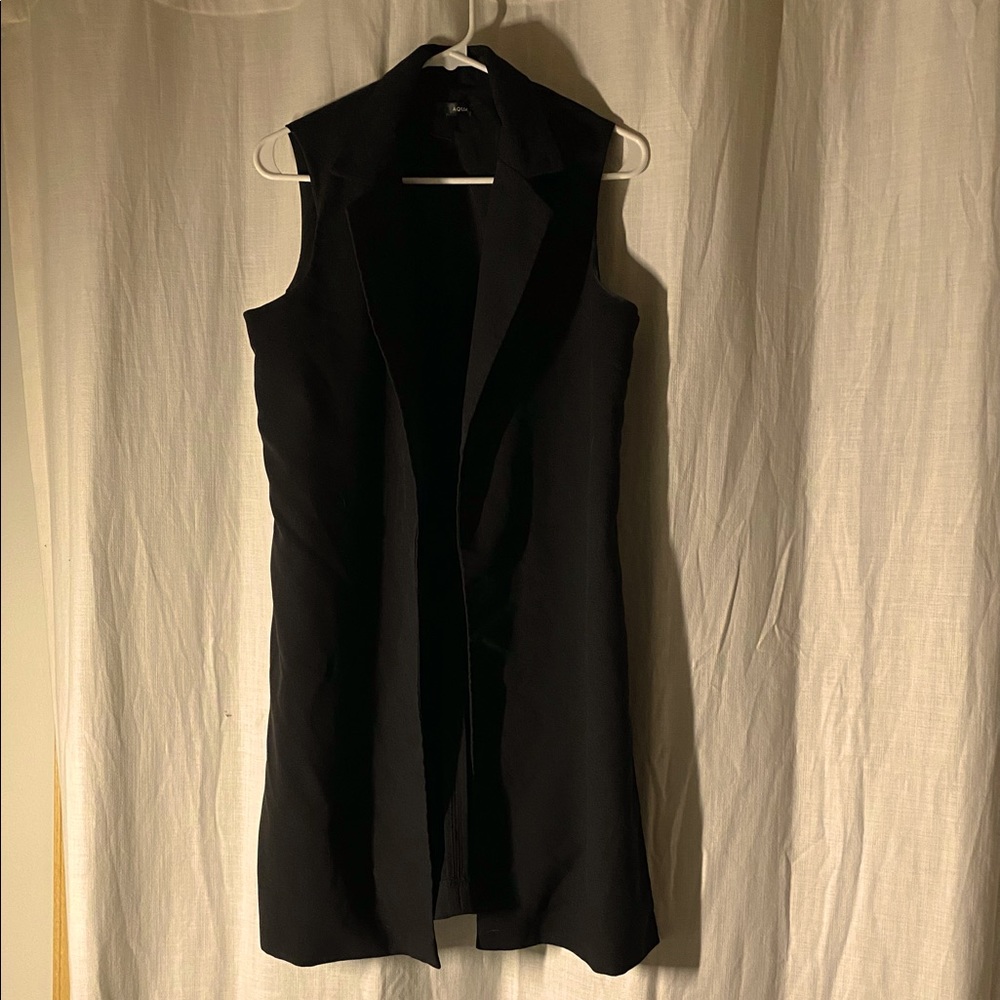 Long black chic vest that goes great with a long sleeve black dress - Picture 1 of 2